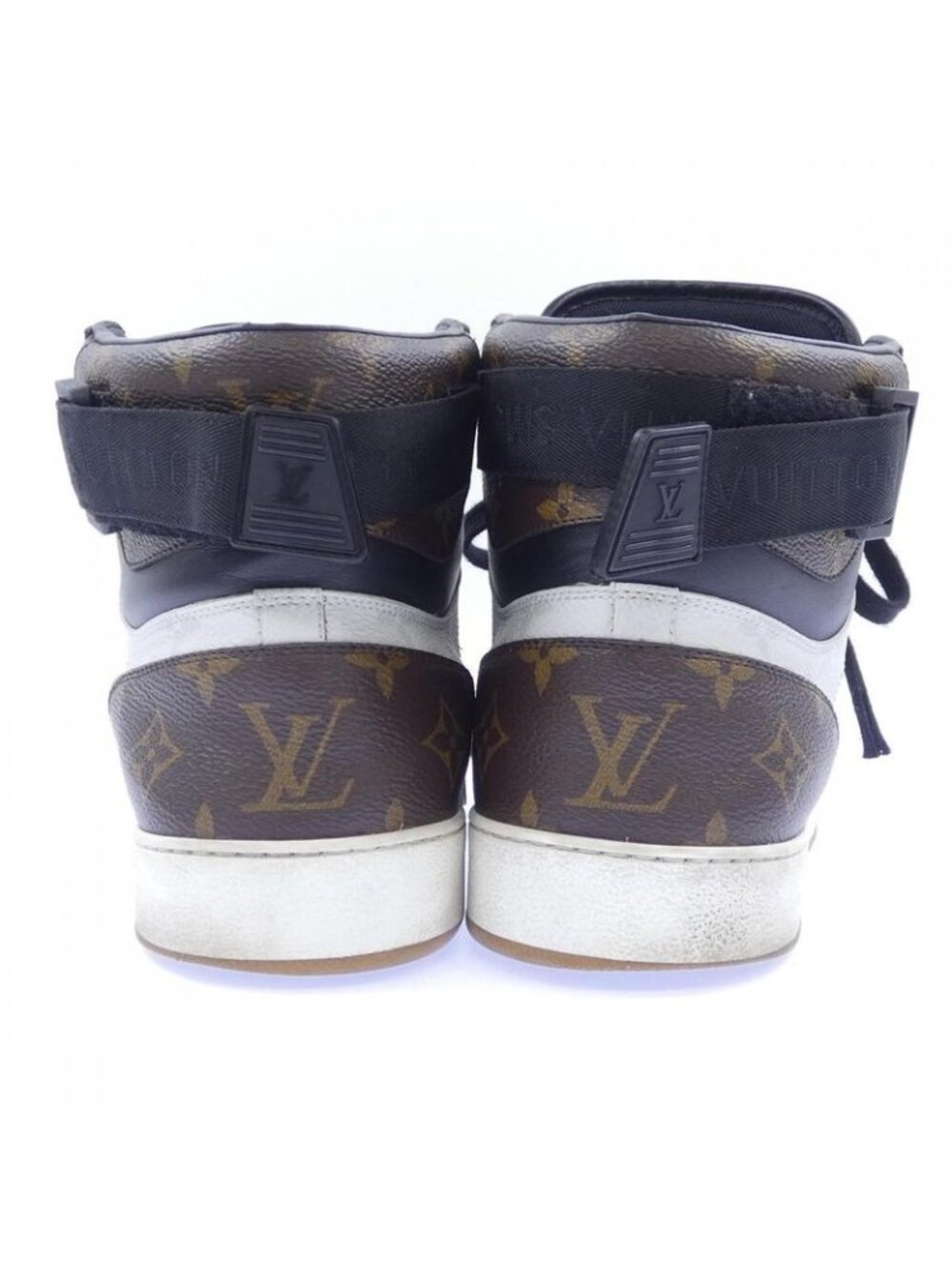Louis Vuitton Rivoli Line Sneakers - Picture 5 of 6